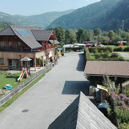 Farm stay Da Braeuhauser *