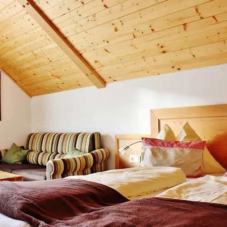Farm stay Da Braeuhauser *