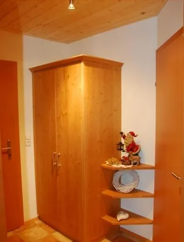 Farm stay Da Braeuhauser *