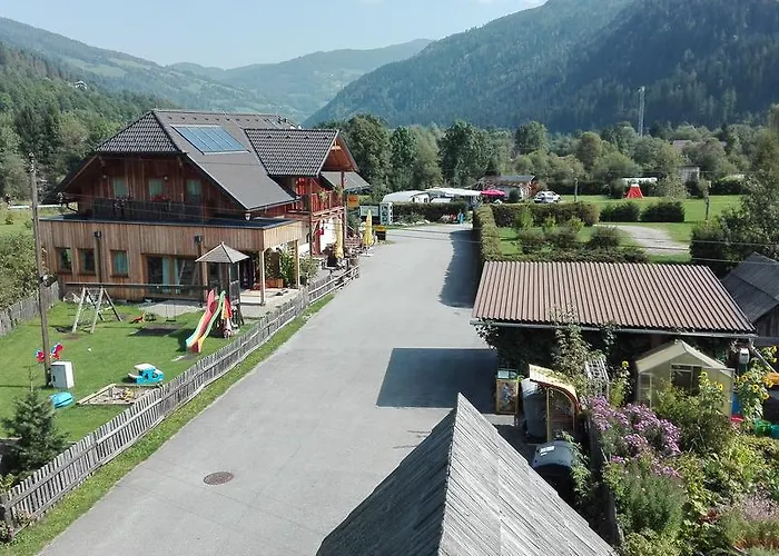 Farm stay Da Braeuhauser *